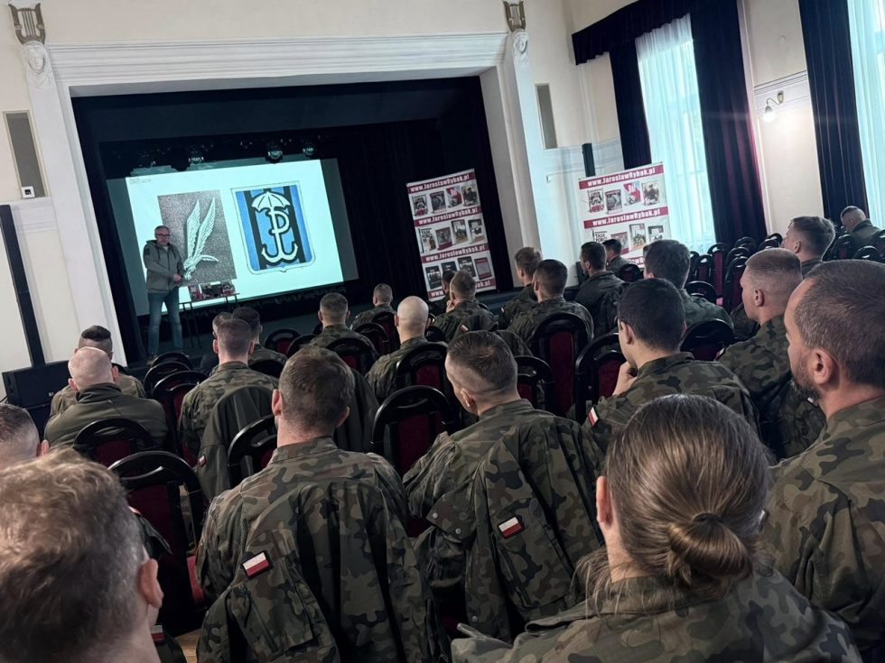 Mówiliśmy o wspólnych zadaniach 1.SBS i "Parasola".