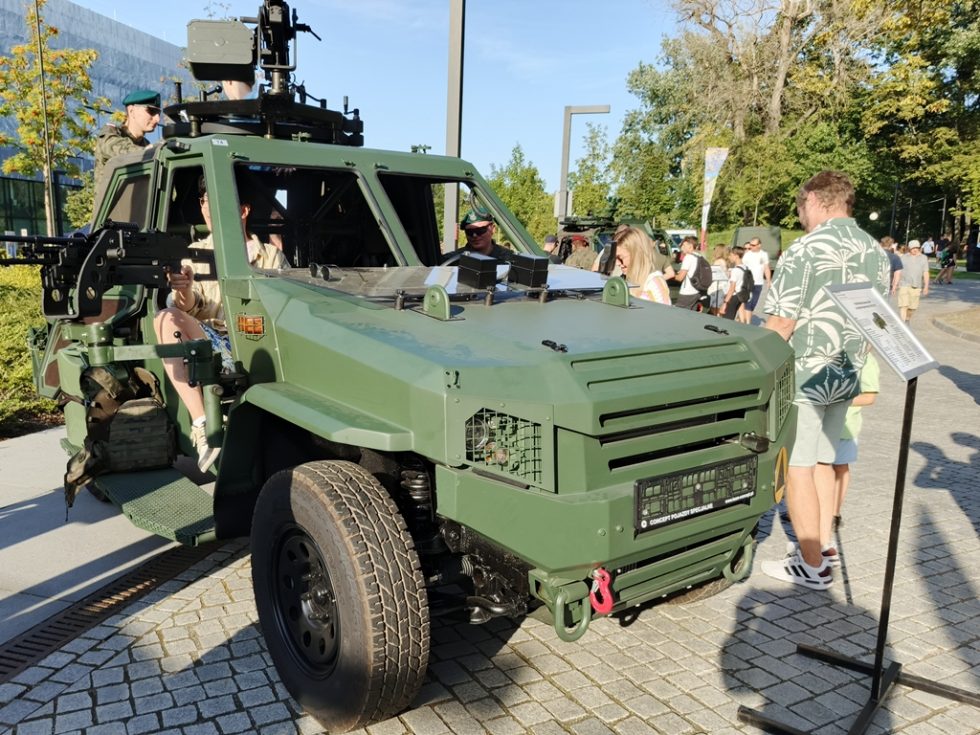 Jeden z wystawionych polskich pojazdów.