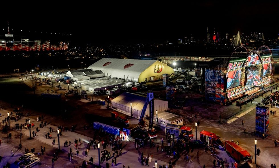 33 Finał WOŚP. Wielka hala FRS i mniejsze ALU.