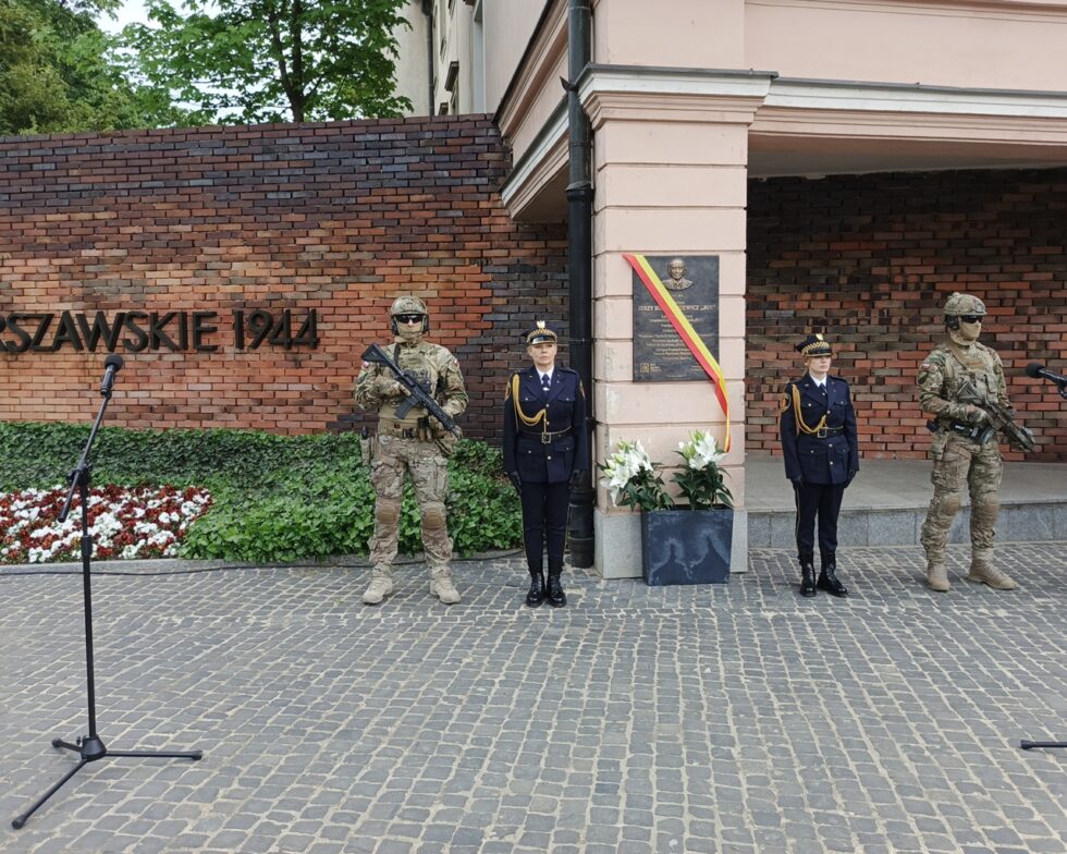 W Warszawie odsłonięto tablicę upamiętniającą Jerzego Mindziukiewicza „Jura”, weterana Batalionu AK „Miotła”.